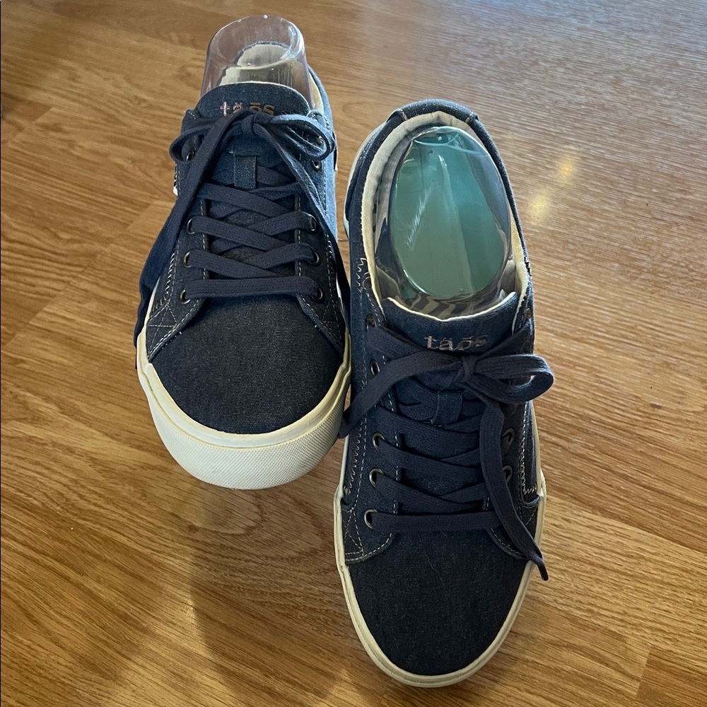 Taos Women’s Plim Soul Blue Wash Canvas Sneakers Size 9W - Picture 2 of 14